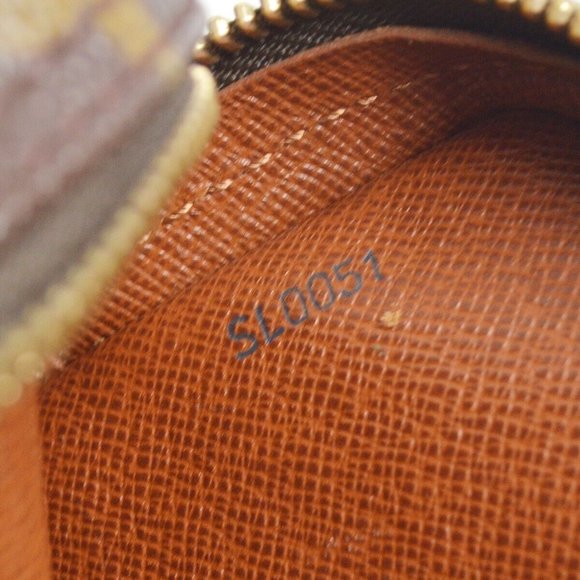 LOUIS VUITTON DANUBE CROSSBODY SHOULDER BAG MONOGRAM - Picture 2 of 7